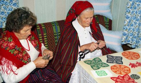 Polish Symbols, Polish Traditional Costume, Grey Apartment, Polish Embroidery, Polish Folklore, Poland Culture, Slavic Paganism, Polish Heritage, Polish Folk Art