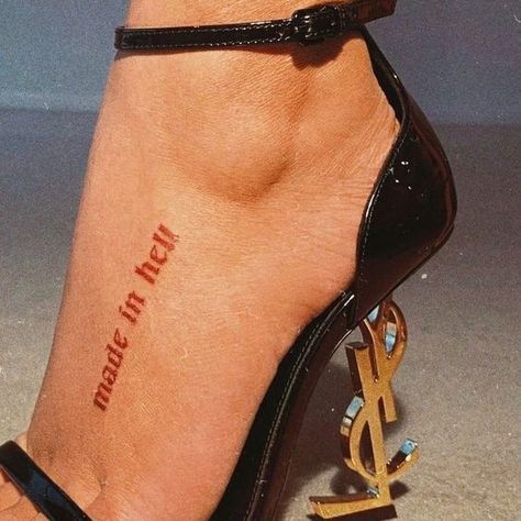 Acab Tattoo, Bauch Tattoos, Inspiration Tattoos, Парные Тату, Red Tattoos, Stylist Tattoos, Classy Tattoos, Discreet Tattoos, Subtle Tattoos