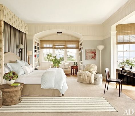 10 Favorite Soothing Bedroom Retreats Soothing Bedroom, Real Estat, Lots Of Windows, Hamptons House, Bedroom Retreat, Dreamy Bedrooms, Beautiful Bedrooms, Dream Bedroom, Sky High