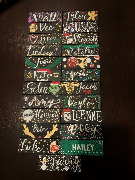 Starbucks Christmas Name Tags, Starbucks Name Tags Ideas Christmas, Starbucks Holiday Name Tags, Work Name Tags Ideas, Starbucks Name Tags Ideas, Starbucks Nametags Art, Starbucks Nametags, Nametag Ideas, Starbucks Partner