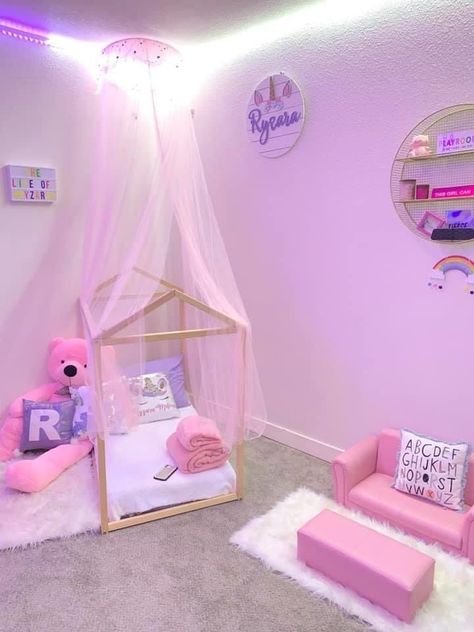 Pink Toddler Bedroom, Pink Toddler Rooms, Barbie Room Decor, Toddler And Baby Room, Kids Bedroom Organization, Girls Room Diy, Girls Bedroom Makeover, Diy Girls Bedroom, Toddler Bedroom Girl