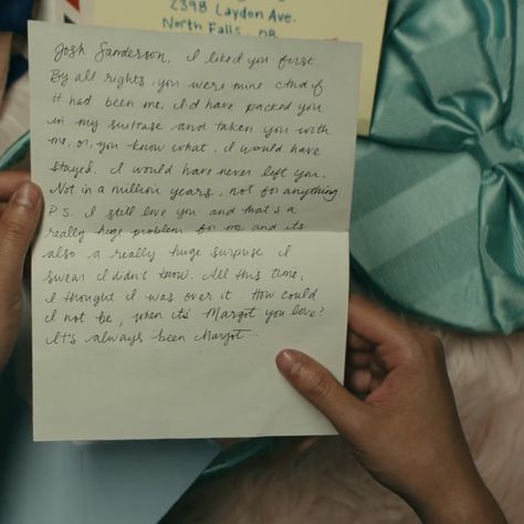 Lara Jean Love Letters, Lara Jean Letters, To All The I've Loved Before, Tatbilb Aesthetic, Lara Jean Aesthetic, Romanticize School, Peter K, Lara Jean, Jenny Han