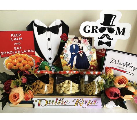 Groom To Be Hamper Ideas, Groom Basket Ideas, Groom Hamper Ideas, Groom To Be Decoration Ideas, Trousseau Packing For Groom, Wedding Gift Pack Grooms, Indian Wedding Giveaways, Handmade Hamper, Wedding Packing