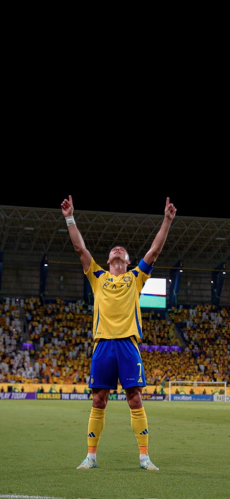 #cristiano #ronaldo #wallpapers Al Nassr Wallpapers, Ronaldo 4k Wallpaper, Cristiano Ronaldo Free Kick, Cristiano Ronaldo 4k, Manchester United Ronaldo, Football Things, Dark Aura, Cristiano Ronaldo Goals, Soccer Wallpapers