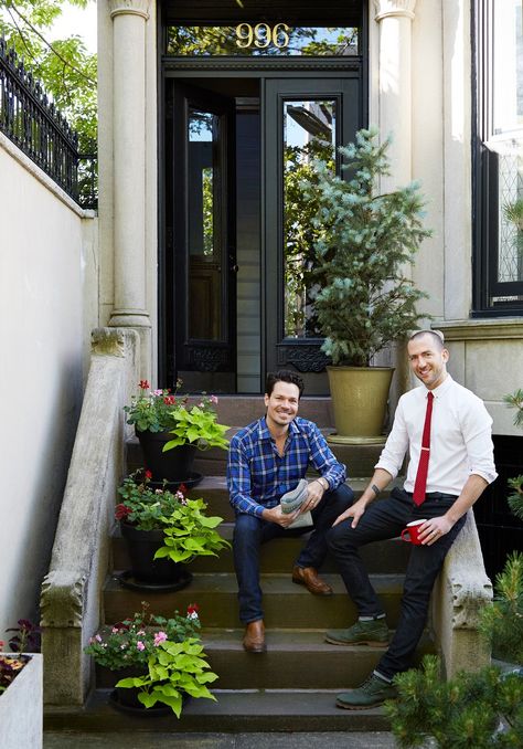 Inside an AD Editor’s Collected Brooklyn Townhouse | Architectural Digest Brownstone Front Door, Townhouse Front Door, Baltimore House, Brownstone Interiors, Brownstone Homes, New York Brownstone, Row House Design, Heights House, Front Door Planters