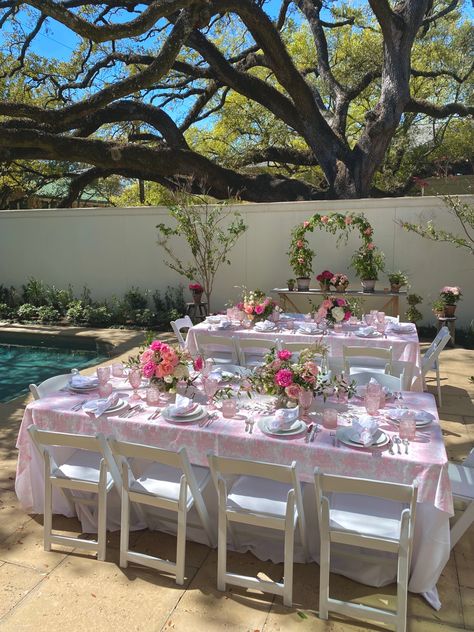 Pink Birthday Decorations, Pink Tablescape, Sweet 16 Party Decorations, Sweet Sixteen Birthday Party Ideas, 18th Birthday Decorations, 21st Bday Ideas, Girly Birthday Party, Simple Birthday Decorations, Cute Birthday Ideas