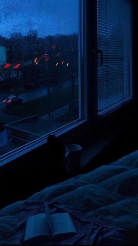 Room Aesthetic Dark, Bedroom Aesthetic Dark, Dark Blue Rooms, Bedroom Aesthetic Cozy, Blue Hour Photography, Blue Aesthetic Dark, Rainy Day Aesthetic, Dark Blue Wallpaper, Rain Wallpapers