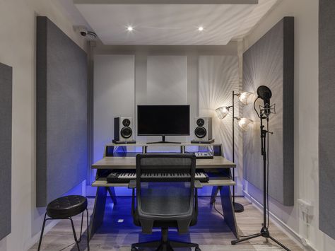 Music Studio Design, Music Room Art, Music Room Design, Music Bedroom, Home Recording Studio Setup, Home Studio Ideas, Home Music Rooms, Recording Studio Design, Recording Studio Home