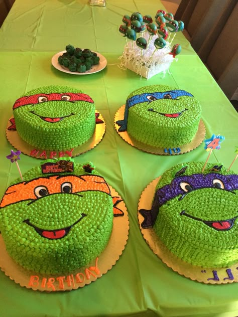 Batman Cake Ideas, Ninja Turtles Birthday Cake, Birthday Cake Simple, Ninja Turtle Birthday Cake, Turtle Cakes, Birthday Cupcakes Boy, Ninja Cake, Mutant Ninja Turtles Party, Turtle Birthday Parties