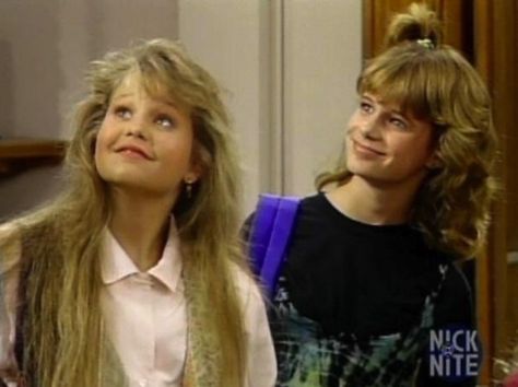 DJ Tanner and Kimmy Gibler Kimmy Full House, Full House Kimmy, Kimmy Gibbler, Full House Tv Show, Danny Tanner, Stephanie Tanner, Dj Tanner, Dj Stand, Michelle Tanner