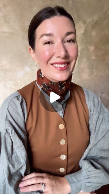 Jamie Beck on Instagram: "@moismont scarf & blouse | @christinealcalay vest | @monicarichkosann collaboration earrings “portrait pearls” | @eastbyeastwest_ skirt
*you should always wear a helmet when horseback riding 
🐎 🪖 🍂 🧣

#JamieBeckScarfTutorial" Scarf Blouse, Scarf Wearing Styles, Scarf Tutorial, Scarf Tying, Aging Gracefully, Clothing Hacks, Head Scarf, Scarf Styles, Get Dressed