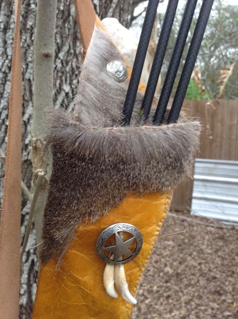 Deer hide quiver - TexasBowhunter.com Community Discussion Forums Hunting Sewing Projects, Deer Hide Ideas, Deer Hide Decor, Diy Deer Hide Projects, Animal Hide Decor, Deer Hide Projects, Dear Wormwood, How To Tan Deer Hide, Deer Hide Clothing