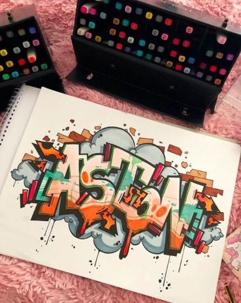 Letters As Characters, Paint Marker Graffiti, Marker Graffiti Art, Graffiti Marker Art, Graffiti Drawing Ideas Street Art, Graffiti Lettering Style Street Art, Wallpaper Iphone Graffiti, Drawing Ideas Graffiti, Graffiti Art Drawing Ideas