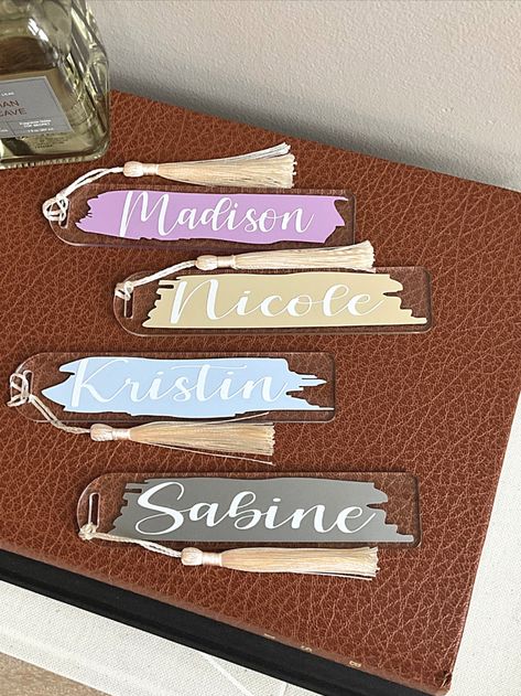 Organisation, Stationery Store Design, Acrylic Bookmarks, Diy Vinyl Projects, Indiana Girl, Diy Gifts To Sell, Photoshop Tutorial Graphics, Cricut Christmas Ideas, Idee Cricut