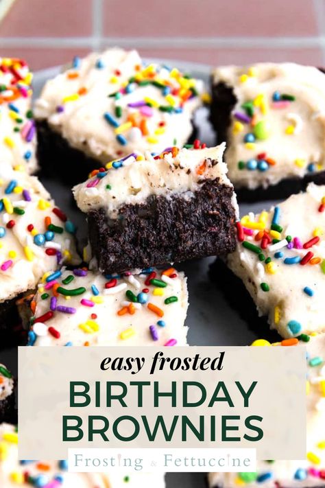 Brownies With Sprinkles, Fluffy Vanilla Buttercream, Sprinkle Brownies, Health Dessert Recipes, Vanilla Brownies, Birthday Cake Brownies, Birthday Brownies, Homemade Brownies Easy, Brownie Desserts Recipes