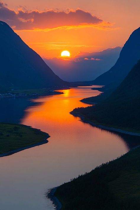 Experience the Midnight Sun in Norway🌞 Visit Norway in summer to witness the midnight sun. Enjoy endless daylight for outdoor activities like hiking, kayaking, and exploring fjords. 🌿🌅 #MidnightSun #SummerTravel #Norway #Fjords Norway In Summer, Norway Fjords, Visit Norway, Midnight Sun, The Midnight, Summer Travel, In Summer, Animal Photography, The Great Outdoors