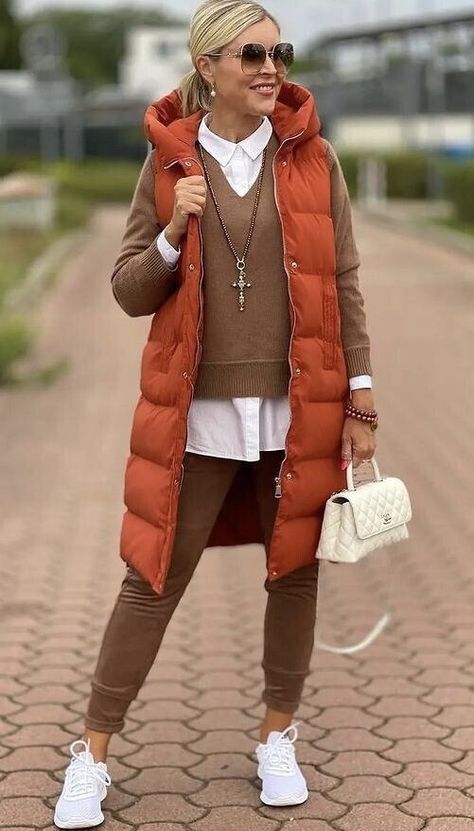 Mode Over 50, Outfit For Petite Women, Outfits For Petite, Winter Wardrobe Essentials, Winter Fashion Outfits Casual, Guest Attire, Dresses Modest, Mode Casual, Dresses 2024