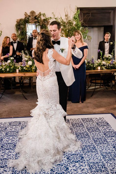 Portuguese wedding inspired by local intricate tilework via Magnolia Rouge Portuguese Inspired Wedding, Portuguese Wedding Decor, Portuguese Wedding Dress, Azores Wedding, European Romance, Portuguese Wedding, Wedding Portugal, Wedding Dresses 50s, Tulle Wedding Veil