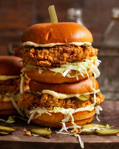 Henry's Crispy Fried Chicken Burger Crispy Chicken Burgers, Fried Chicken Burger, Chicken Burgers Recipe, Pizza Sandwich, Recipetin Eats, Recipe Tin, Chicken Burger, Crispy Fried Chicken, Burgers Sandwiches