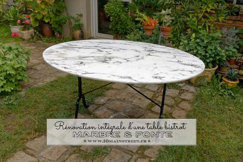 Restauration d'une table bistrot en marbre et fonte Table Bistrot, Upcycled Furniture, Vintage Painting, Main Street, Furniture Makeover, Chalk Paint, Chalk, Home Diy, Diy Projects