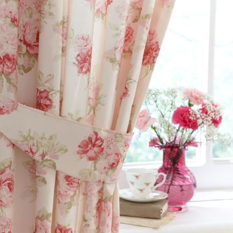 How to add vintage decor to your home  http://blog.fashionandyou.com/how-to-add-vintage-decor-to-your-home/ Raspberry Cottage, Cranberry Bliss, Rose Curtains, Pink Cottage, Shabby Chic Curtains, Shabby Chic Living, Drop Cloth Curtains, Shabby Chic Living Room, Cottage Charm