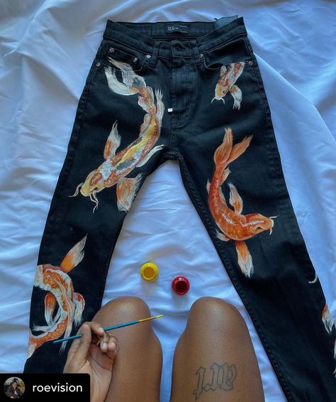 Denim Diy Clothes, Koi Fish Designs, Painted Clothes Diy, Diy Denim Jacket, Upcycle Clothes Diy, Denim Art, Diy Jacket, Diy Clothes Design, Custom Jeans