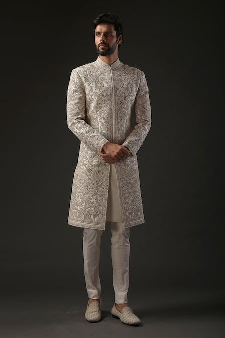 Embroidered Sherwani For Men, Sherwani Pattern For Men, Ivory Sherwani Grooms, Sherwani For Men Wedding Royals, Groom Indian Wedding Outfits, Traditional Indian Mens Clothing, Grooms Outfit, Indian Wedding Suits Men, Groom Sherwani