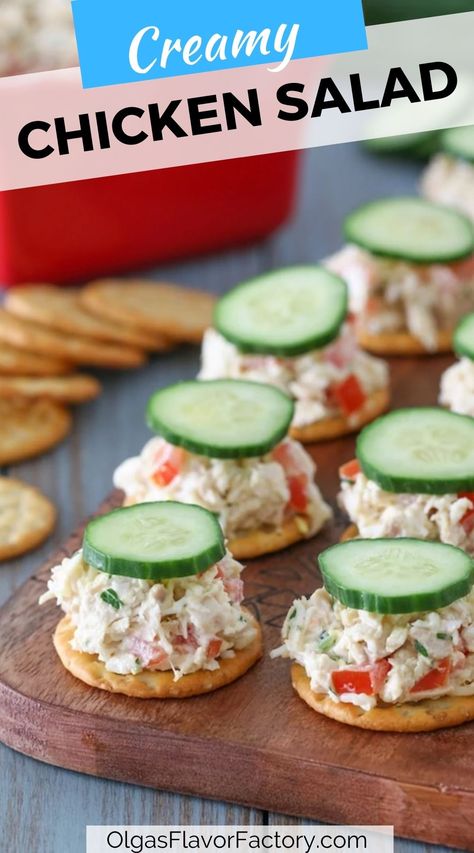 Creamy Chicken Salad bites served on crunchy crackers are such a simple and satisfying appetizer, lunch or snack. Put your leftover chicken to good use and make this delicious chicken salad with some eggs, cheese, tomato – all staple ingredients that you probably have in your kitchen already. The crisp and juicy cucumber tops it all off perfectly. Chicken Salad Bites, Chicken Salad Appetizer, Creamy Chicken Salad, Salad Bites, Salad Fingers, Delicious Chicken Salad, Cheesy Chicken Broccoli, Simple Pantry, Broiled Chicken