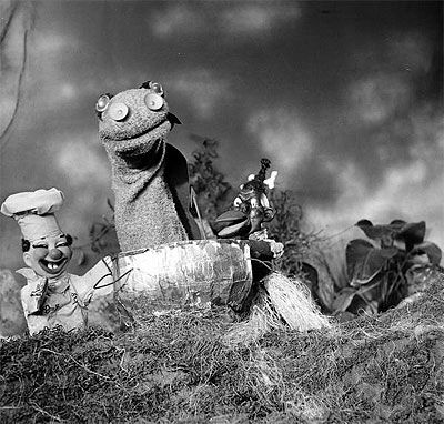 1940 tv shows-beany and cecil | ... television. This still from 1950 shows the Beany & Cecil puppet show Beany And Cecil, Life Magazine Photos, 60s Toys, Ambassador Hotel, Puppet Show, Time Machine, Emmy Awards, Old Tv, Classic Tv