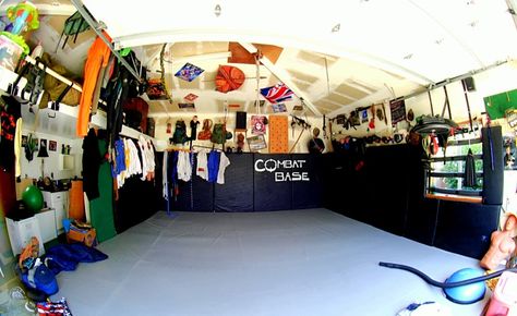 Home Bjj Gym, Bjj Gym, Jiu Jitsu Gym, Home Gym Garage, Workout Space, Garage Gym, Garage Ideas, Brazilian Jiu Jitsu, Grappling