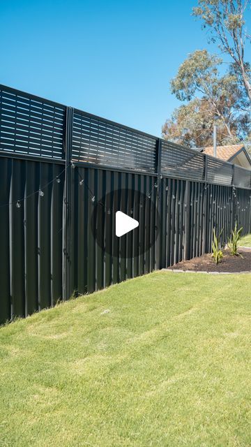 Alicia Darma | Renovation & DIY on Instagram: "How to get more privacy in your backyard 🤭#DIYproblemsolving With the slope of our land + the height of the floor of the extension, we unfortunately have limited privacy in our yard. 🧐 So time for a #diy solution! These are the Standard fence extension kits from @screenlinesystems, they are customisable in that they come in the colour you want (to match or offset the fence) and they come in a range of designs. The team were super helpful in helping us figure out what post we had as well (there are different types depending on how old your fence is). Always make sure you check your local council regulations on fence height too! 📏 DIY wise - this was a big job especially in summer, but definitely doable. The panels are a little awkward to fit Fence Extensions For Privacy Backyard, Extend Privacy Fence Height, Fence Post Extension, Fence Extenders For Privacy, Wall Extension Ideas, Adding Height To Fence, Privacy Fence Extension Ideas, Fence Extensions For Privacy, High Fence Ideas Privacy