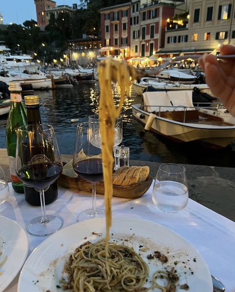 Things To Do In Portofino Italy, Italy Summer, Think Food, Europe Summer, Future Lifestyle, Italian Summer, Wine And Dine, Northern Italy, July 11