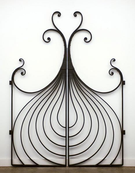 Love it! Tor Design, Metal Gates, Lan Can, Wrought Iron Gates, Door Gate, Iron Work, Iron Gates, Backyard Fences, Iron Gate