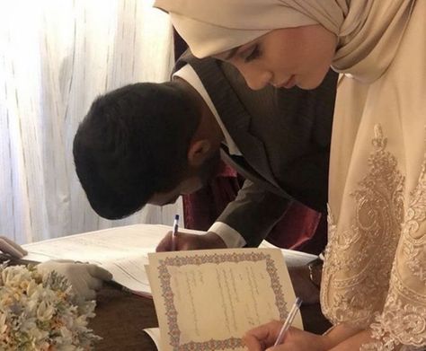 Islam Marriage, Muslim Couple Photography, Muslim Family, Islamic Wedding, Marriage Goals, Cute Muslim Couples, Love In Islam, Muslimah Aesthetic, Future Lifestyle