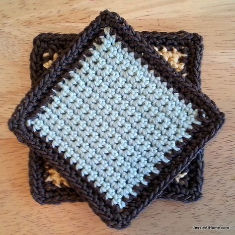 Homemade Potholders, Crocheted Coasters, Crochet Coasters Free Pattern, Coaster Pattern, Mug Rug Patterns, Crochet Table Runner Pattern, Crochet Geek, Crochet Coaster Pattern, Crochet Coaster