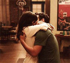 Most Romantic Kiss, Romantic Kiss Gif, Nick And Jess, Hug Gif, Perfect Kiss, Cute Kiss, Romantic Couple Kissing, Kiss Pictures, Romantic Kiss