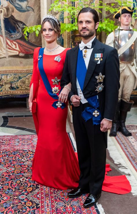 Tamim Bin Hamad Al Thani, Queen Silvia Of Sweden, Kroonprinses Victoria, Gown With Cape, State Banquet, Empress Josephine, Princess Sofia Of Sweden, Prince Carl Philip, Cape Style