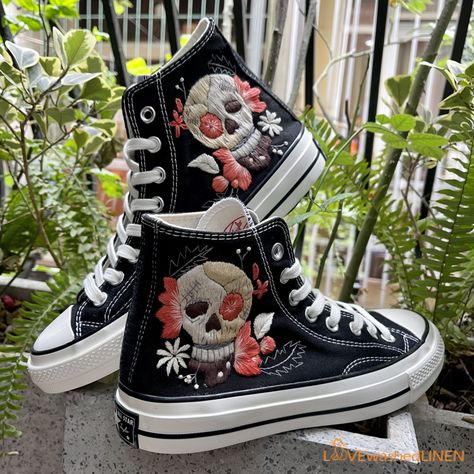 Custom Converse Chuck Taylor Embroidered Custom/Sugar Skull Embroidered Converse Shoes/Impressive Artist Skull Embroidered Sneaker Custom Embroidered Shoes Diy, Converse Chuck 70s, Converse Embroidery, Tie Sneakers, Embroidered Converse, Narrow Shoes, Custom Converse, Embroidered Shoes, Custom Sneakers