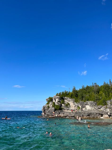 #tobermory #ontario #canadatravel #summer #summervibes #summeraesthetic #beachlife #beachvacation #beachday #beachwaves #beachlover #aesthetic #visionboard Ontario Aesthetic, Summer Ontario, Canada Vibes, Canada Beach, Ontario Summer, Aesthetic Visionboard, Tobermory Ontario, Summer List, The Grotto