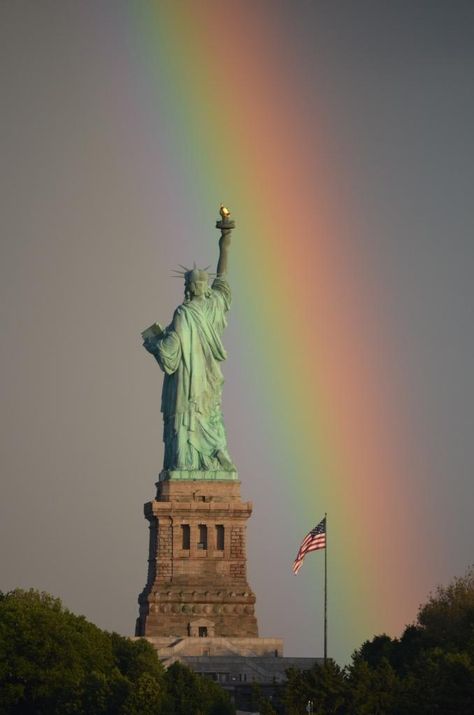 NYC- Statue of Liberty by undertheturnpike #nycfeelings pic.twitter.com/mqjdfjtQZ0 Under The Rainbow, The Statue Of Liberty, Lady Liberty, Love Rainbow, Pot Of Gold, Beautiful Rainbow, Over The Rainbow, A Rainbow, Gay Pride