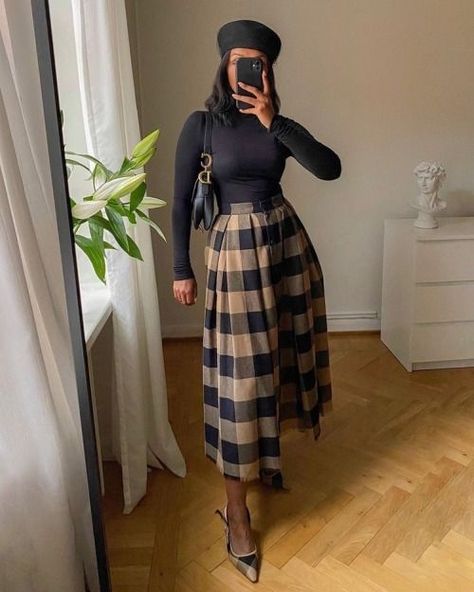 Makeup Tip, Mode Turban, Cute Modest Outfits, Long Skirt Outfits, Stylish Work Attire, Modesty Fashion, Inner Circle, Stylish Work Outfits, Modest Fashion Outfits