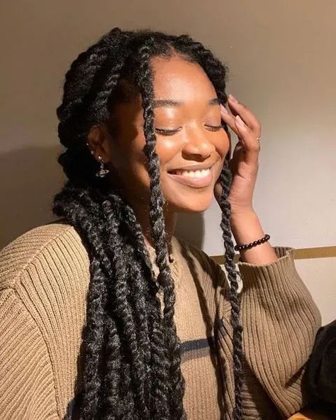 Box Braids Sizes, Movie Black, Girls Vacation, Crochet Braids Hairstyles, Girls Shorts, Girls Braids, Long Braids, Girls Club, Box Braids Hairstyles