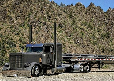 Stretched Peterbilt, Maximum Overdrive, Model Truck Kits, Lowrider Trucks, Future Trucks, Large Truck, Custom Big Rigs, Peterbilt 379, Kenworth Trucks