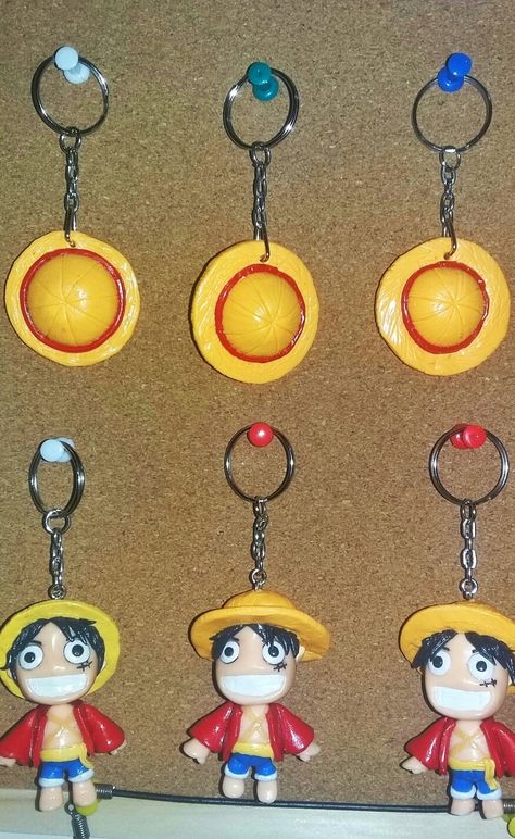 Polymer Clay Luffy keychains One Piece Clay Art, Luffy Keychain, Clay Keychain, Creative Birthday Gifts, Clay Diy Projects, Tanah Liat, Polymer Clay Jewelry Diy, Clay Jewelry Diy, One Piece Luffy