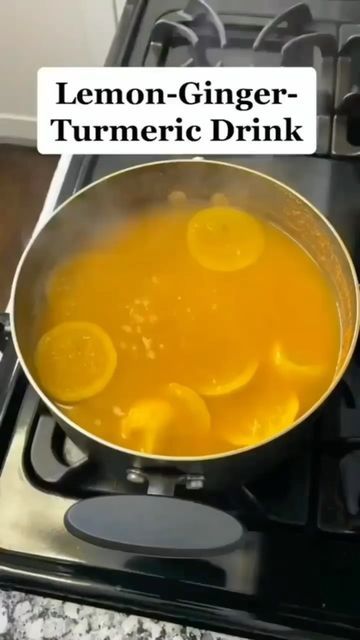 Turmeric Tea Recipe, Turmeric Drink, Turmeric Recipes, Resep Diet, Healthy Drinks Smoothies, Turmeric Tea, Healthy Juice Recipes, Makanan Diet, Healthy Drinks Recipes