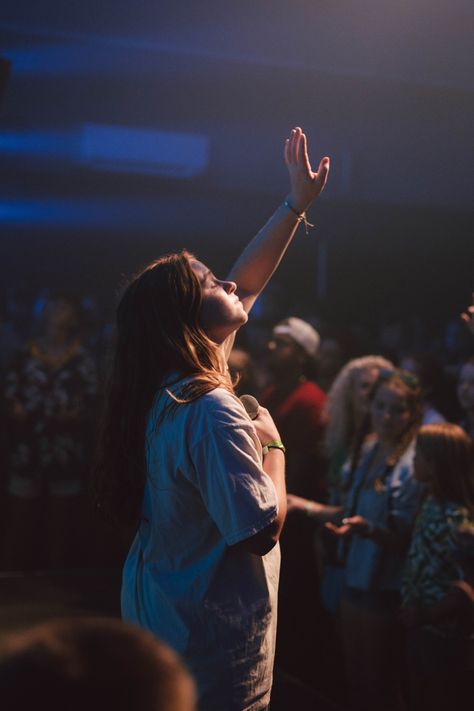 Worship. Jesus. Christian Aesthetic Worship Picture, Worship Vision Board, People Worshipping In Church, Christian Worship Aesthetic, Worship Photos, People Worshipping, Worship Photography, Church Photo Ideas, Worship Aesthetic