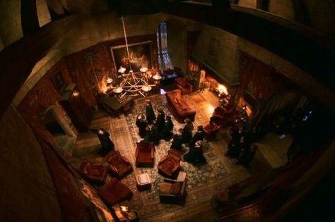 Harry Potter Common Room, Harry Potter Interior, Hogwarts Interior, Harry Potter Places, Gryffindor Common Room, Harry Potter Wiki, Gryffindor Aesthetic, Harry Potter Set, Jeff Bridges