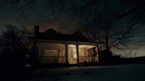 Will Graham's house Hannibal Screencaps, Farmhouse Outside, Nature Vs Nurture, Wolf Trap, Will Graham Hannibal, Nbc Hannibal, Will Graham, Hugh Dancy, Hannibal Lecter