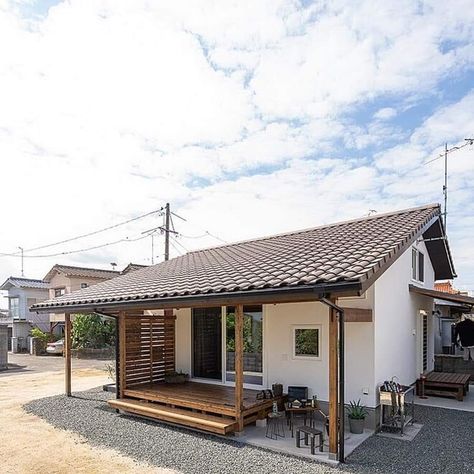 Japanese Tiny House Design, Japanese Style Tiny House, Japanese Tiny House, Small Japanese House, Modern Japanese Style, Japanese House Design, Tiny Container House, Tiny House Big Living, Japanese Style House