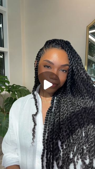 Britany Michelle on Instagram: "CEO of twist styles 😌 Would you try these twists or do you prefer braids?  🎥New #softtwist tutorial just went up on my YouTube channel, for this look! I love this texture because it’s not too silky, but soft + fluffy. Tap the link in bio or in my stories to watch the video and try it at home or on your clients!" Cuban Twist Hairstyles Protective Styles, Cuban Twist Hairstyles, Cuban Twist, Natural Hair Pictures, Soft Twist, Chunky Twists, Afro Twist, Twist Styles, Senegalese Twist